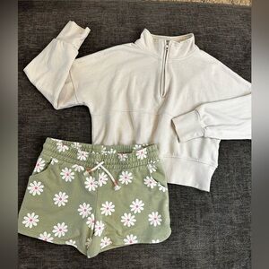 Cream Quarter-Zip Pullover with Green Daisy Print Shorts Girls 10/12